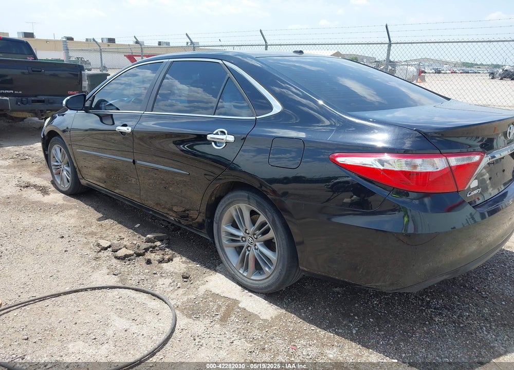 2015 TOYOTA CAMRY SE VIN: 4T1BF1FK5FU998018