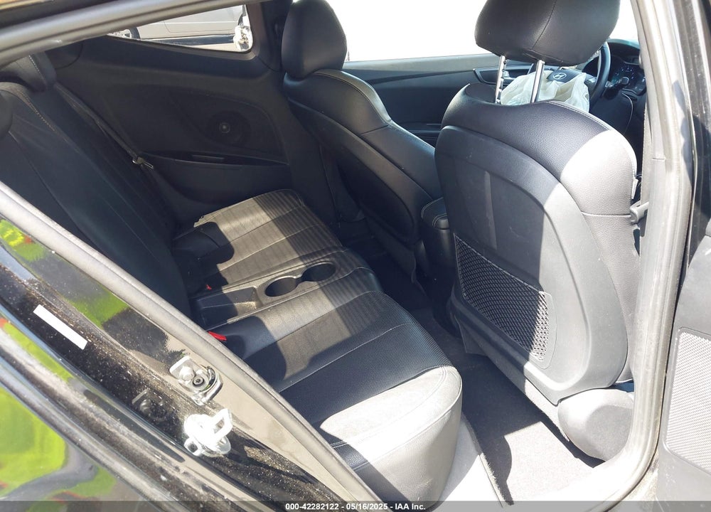2016 HYUNDAI VELOSTER VIN: KMHTC6AE2GU288538