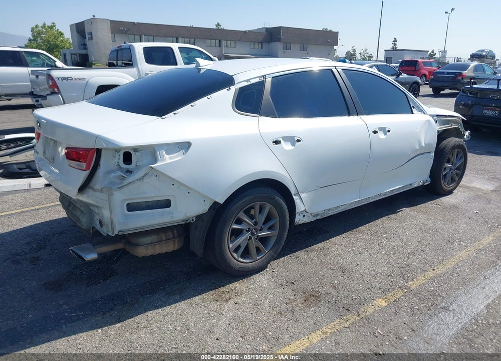 2019 KIA OPTIMA LX VIN: 5XXGT4L36KG313302