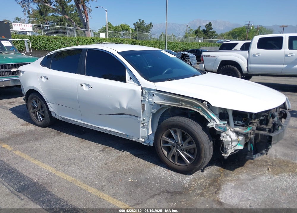 2019 KIA OPTIMA LX VIN: 5XXGT4L36KG313302
