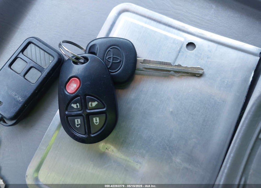 2007 TOYOTA SIENNA VIN: 5TDZK23C57S054906
