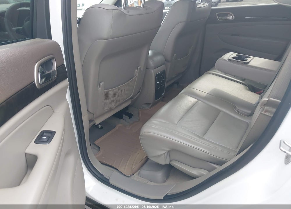 2013 JEEP GRAND CHEROKEE VIN: 1C4RJEAG6DC647164
