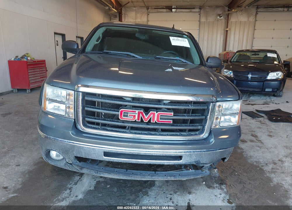 2011 GMC SIERRA 1500 SLE VIN: 1GTR2VE32BZ453732