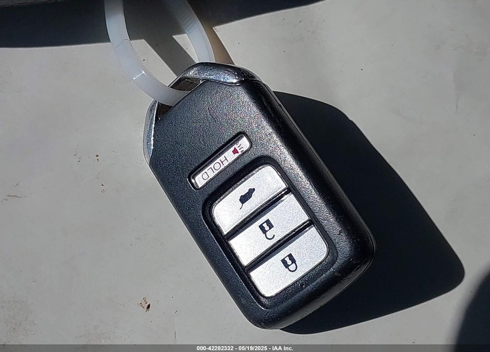 2019 HONDA PILOT LX VIN: 5FNYF6H18KB062784