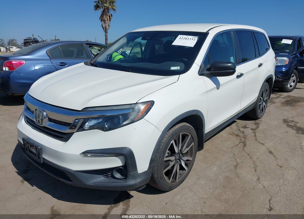 2019 HONDA PILOT LX VIN: 5FNYF6H18KB062784