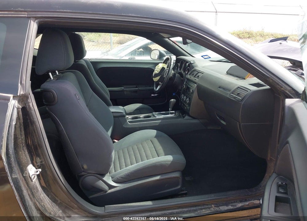 2013 DODGE CHALLENGER SXT VIN: 2C3CDYAG8DH578638