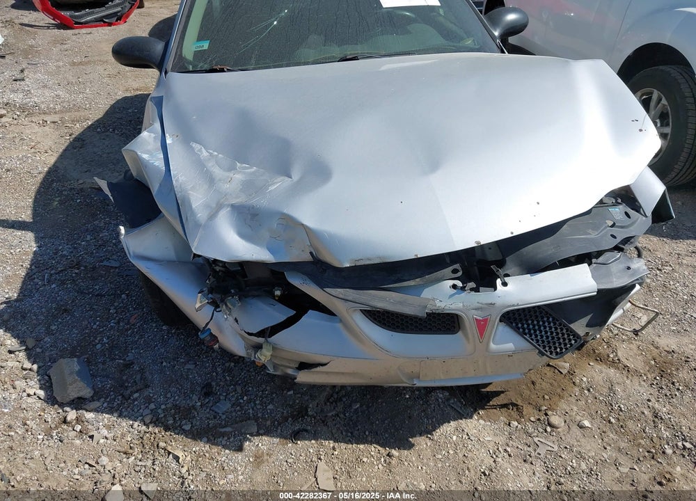 2005 PONTIAC GRAND AM VIN: 1G2NE52E05M139627