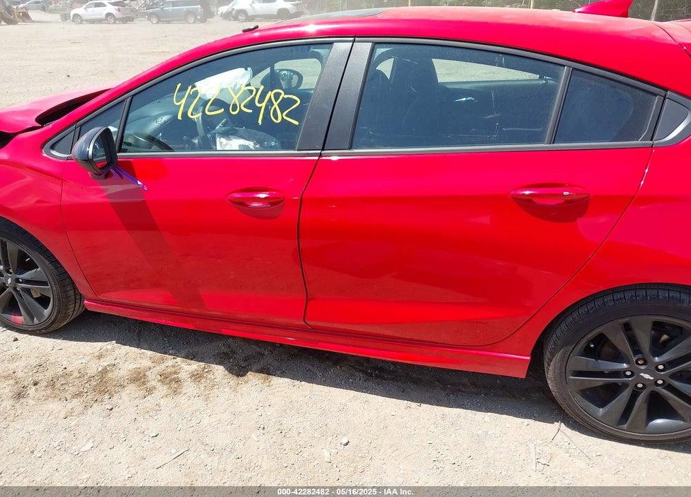 2018 CHEVROLET CRUZE VIN: 3G1BE6SM3JS517860