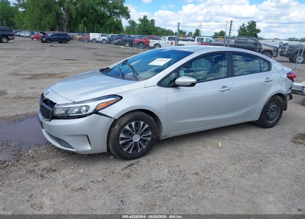 2017 KIA FORTE VIN: 3KPFK4A79HE139554
