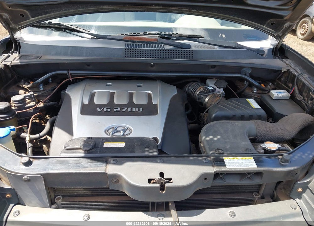 2005 HYUNDAI TUCSON GLS/LX VIN: KM8JN72D25U188241