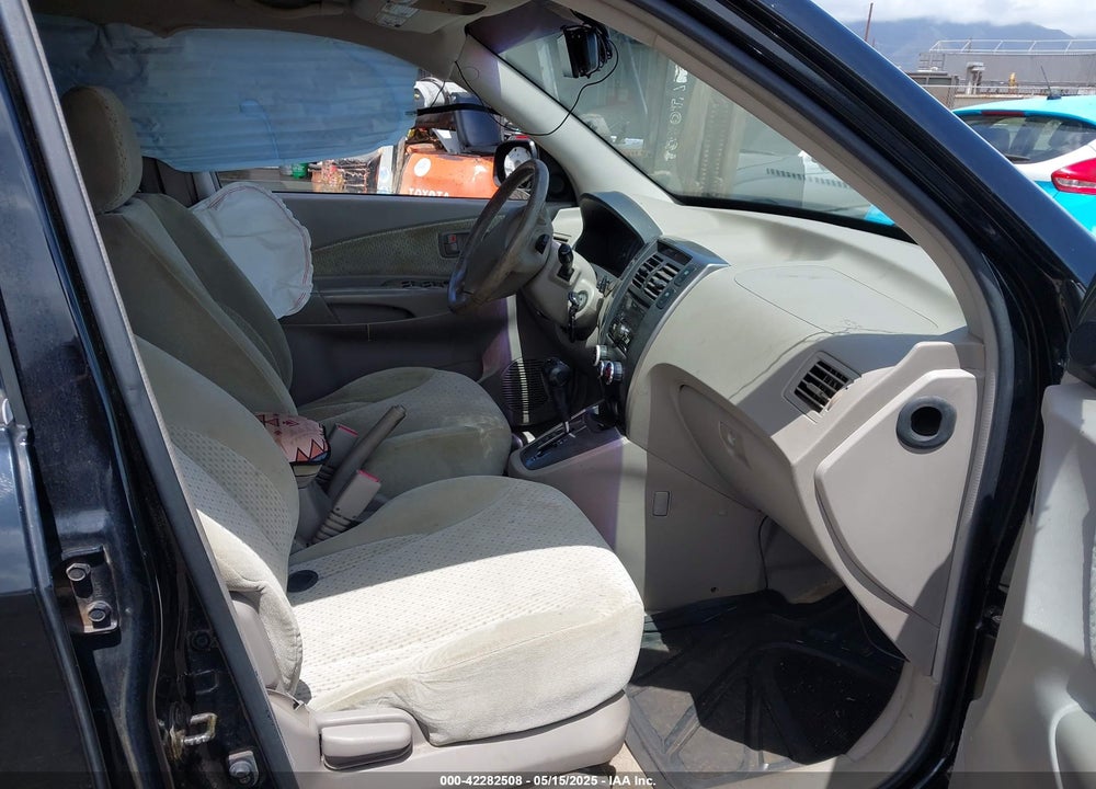 2005 HYUNDAI TUCSON GLS/LX VIN: KM8JN72D25U188241