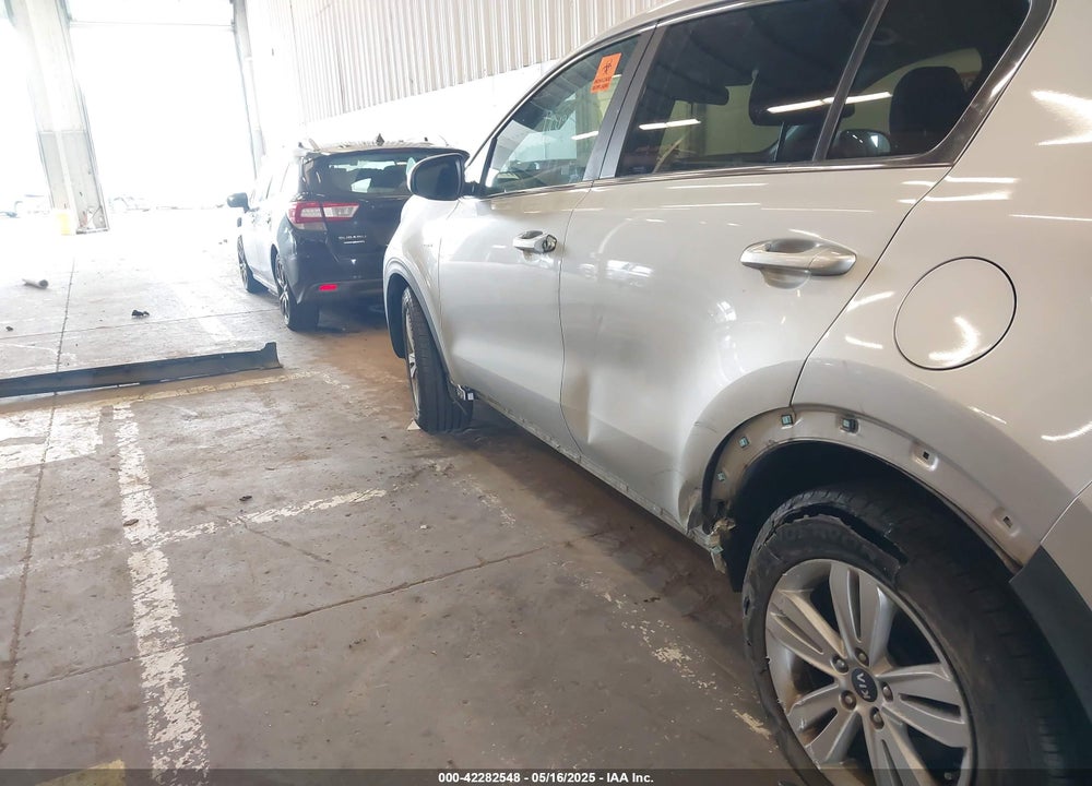 2018 KIA SPORTAGE VIN: KNDPMCAC4J7317754