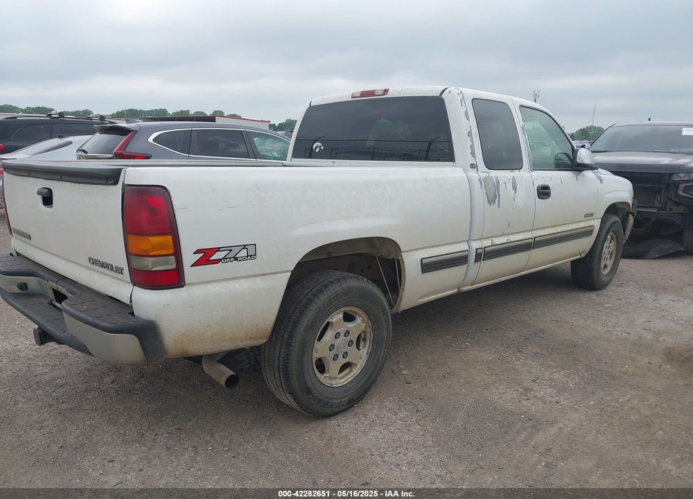 2002 CHEVROLET SILVERADO 1500 LS VIN: 2GCEK19T821206919