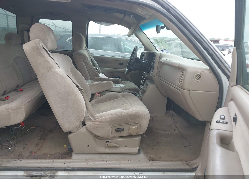 2002 CHEVROLET SILVERADO 1500 LS VIN: 2GCEK19T821206919