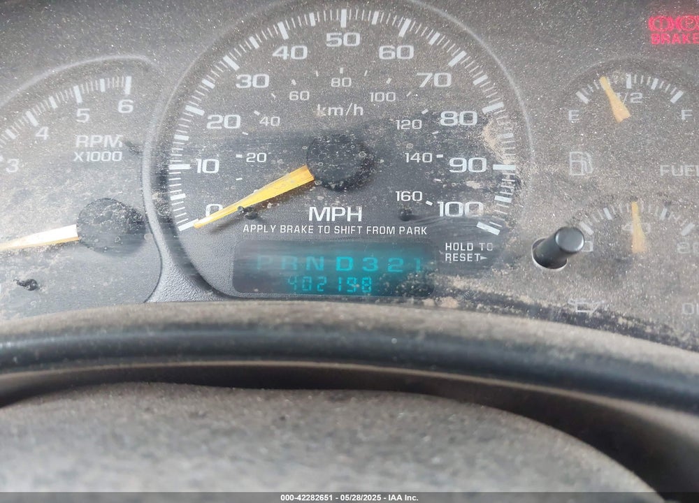 2002 CHEVROLET SILVERADO 1500 LS VIN: 2GCEK19T821206919