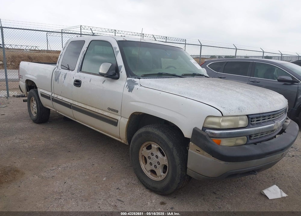 2002 CHEVROLET SILVERADO 1500 LS VIN: 2GCEK19T821206919