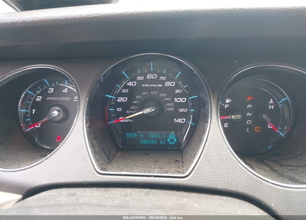 2011 FORD TAURUS SE VIN: 1FAHP2DW9BG139083