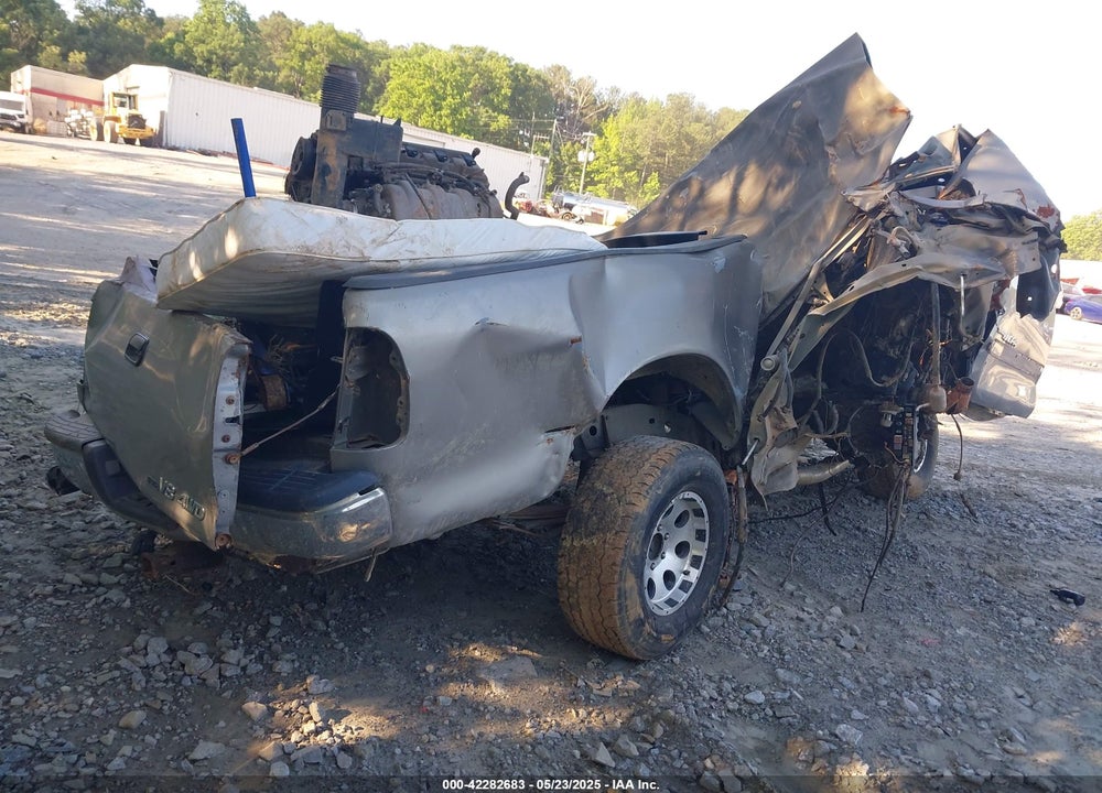 2002 TOYOTA TUNDRA SR5 V8 VIN: 5TBBT44122S265327