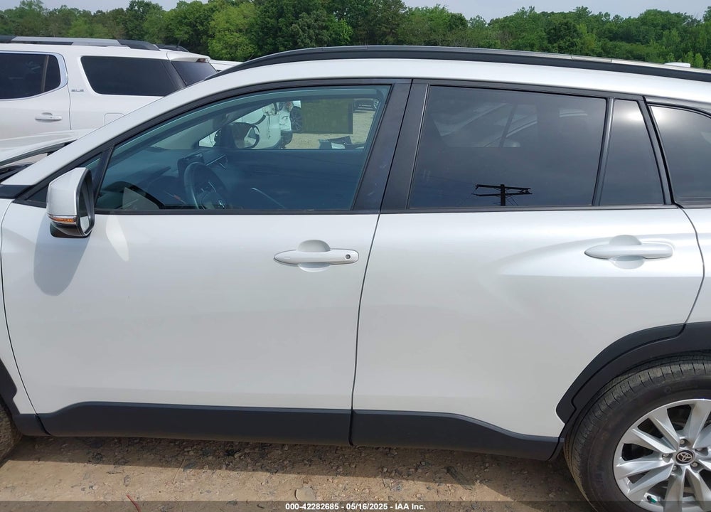2022 TOYOTA COROLLA CROSS VIN: 7MUBAAAG6NV021369