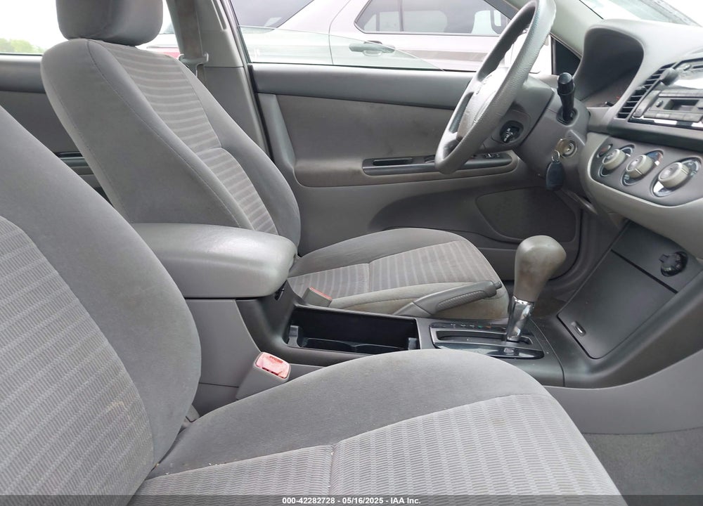 2005 TOYOTA CAMRY LE VIN: 4T1BE32K45U617505