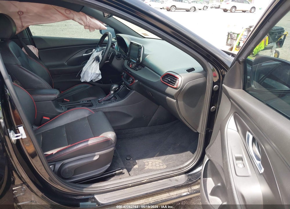 2018 HYUNDAI ELANTRA GT VIN: KMHH55LC2JU041274