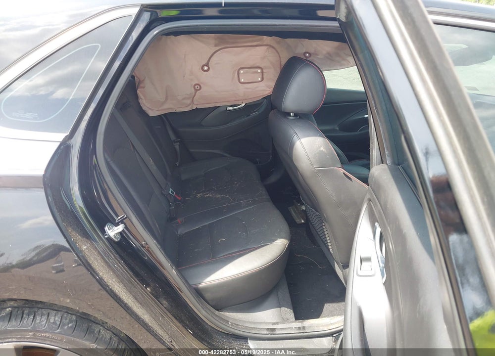2018 HYUNDAI ELANTRA GT VIN: KMHH55LC2JU041274