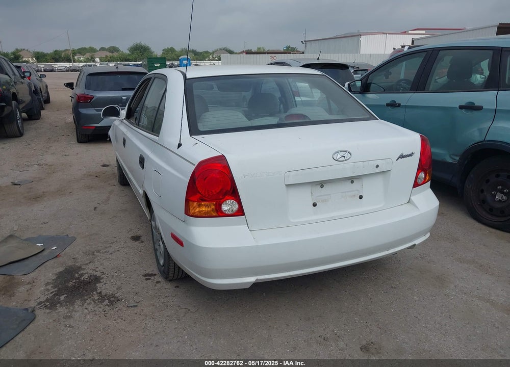 2005 HYUNDAI ACCENT GLS VIN: KMHCG45C05U595012
