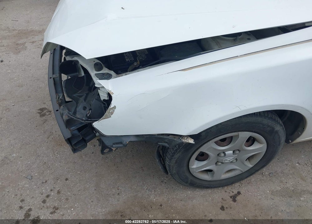2005 HYUNDAI ACCENT GLS VIN: KMHCG45C05U595012