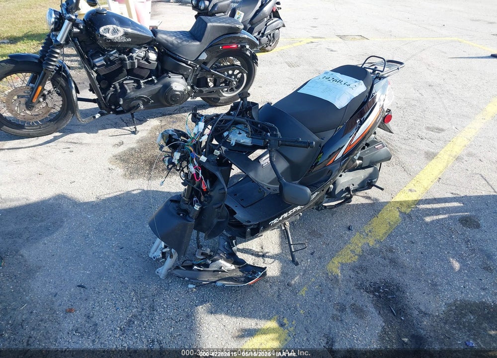 2022 ZHEJIANG SCOOTER VIN: LLPVGBAKXN1040303