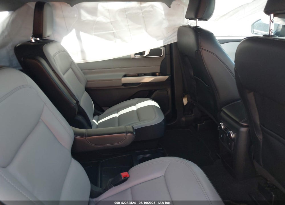 2021 FORD EXPLORER XLT VIN: 1FMSK7DH5MGC41038