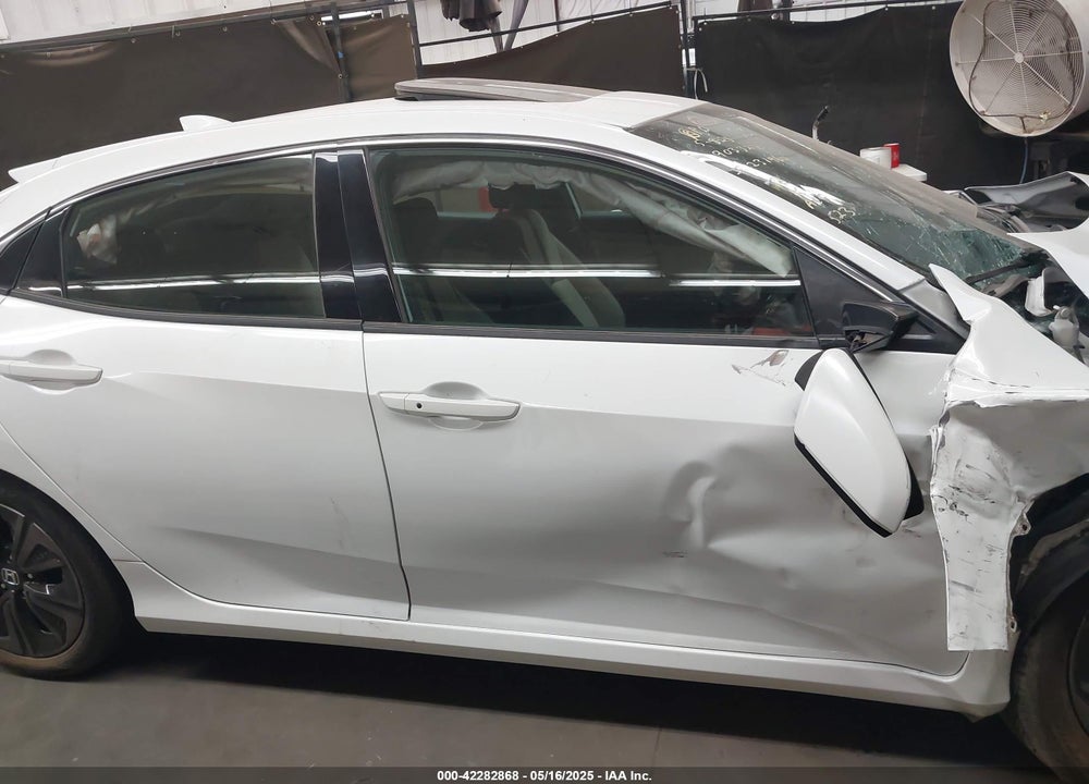 2018 HONDA CIVIC VIN: SHHFK7H52JU426898