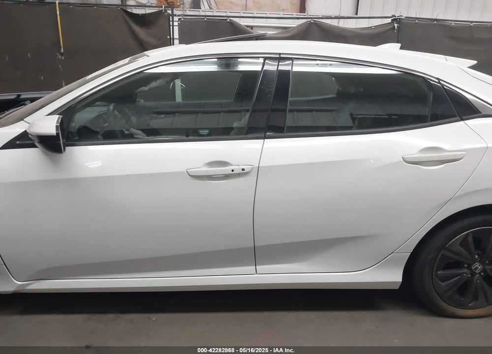 2018 HONDA CIVIC VIN: SHHFK7H52JU426898