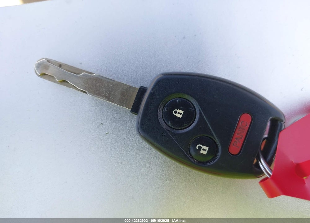 2013 HONDA FIT SPORT VIN: JHMGE8H53DC077205