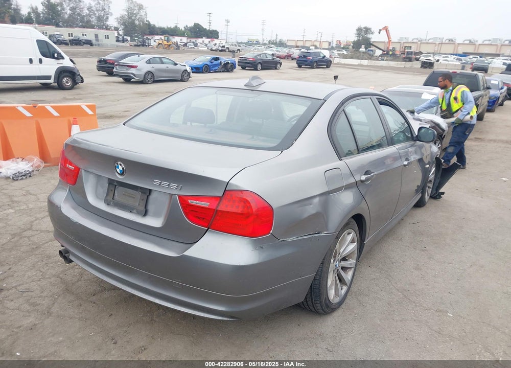 2011 BMW 328 VIN: WBAPH5G54BNM76826