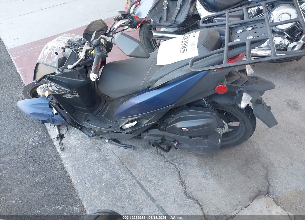 2024 YIBEN 7 SERIES VIN: LYDY7TKH5R1500197