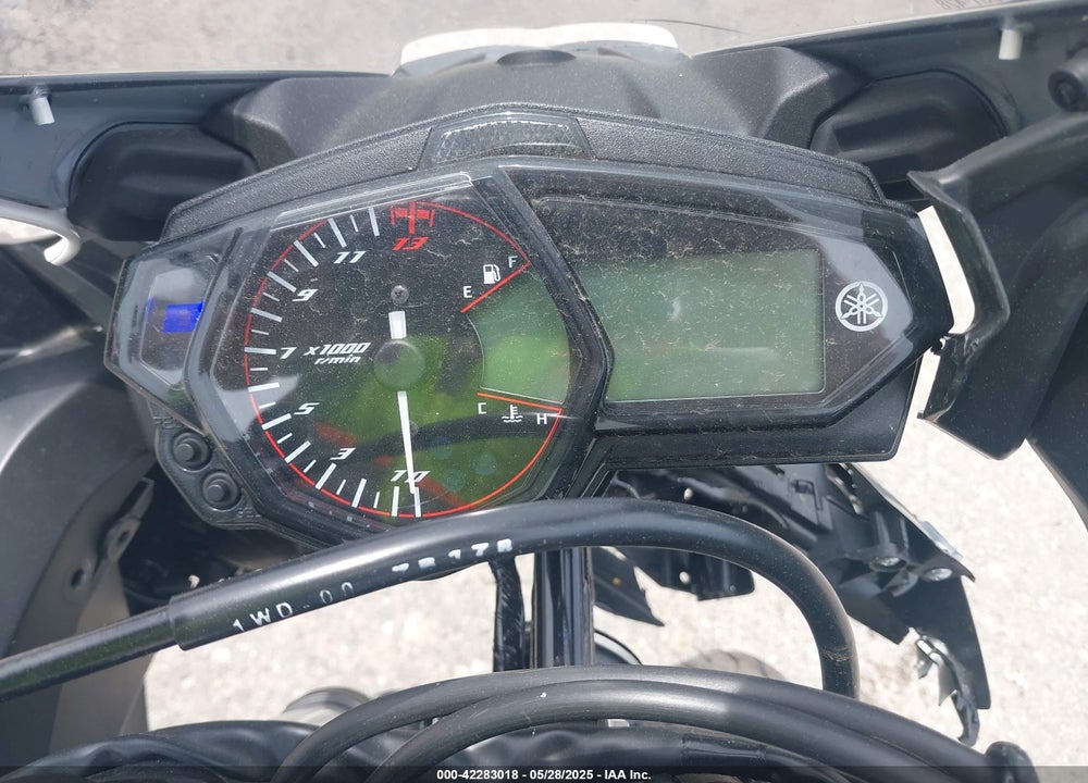 2017 YAMAHA YZFR3 A VIN: MH3RH15Y4HK002159