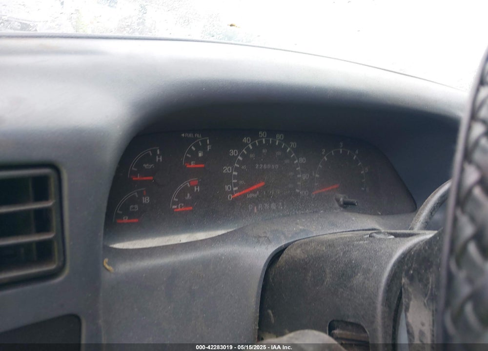 1999 FORD F-350 LARIAT/XL/XLT VIN: 1FTWW33S1XEC40050