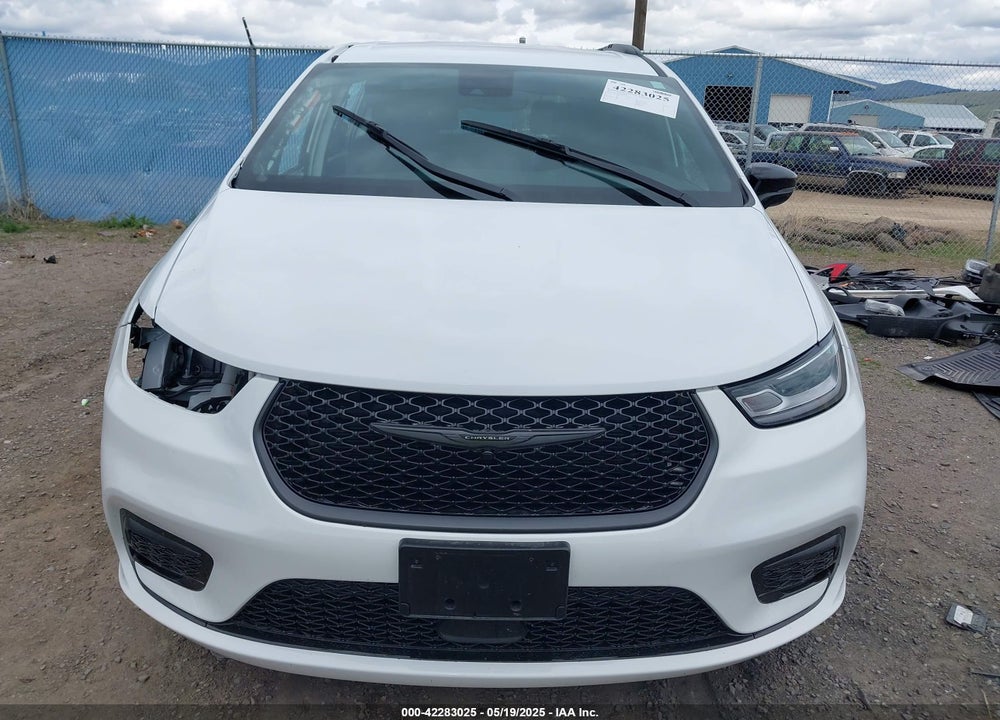 2024 CHRYSLER PACIFICA TOURING L VIN: 2C4RC1BG1RR107527
