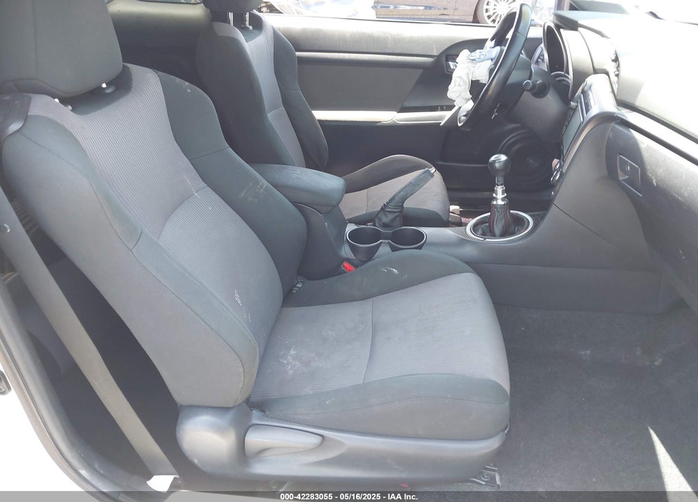 2016 SCION TC VIN: JTKJF5C79GJ020270