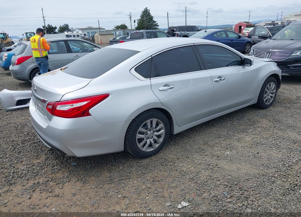 2016 NISSAN ALTIMA VIN: 1N4AL3AP4GC215324