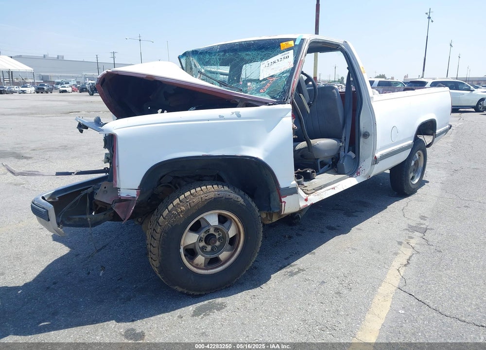 1990 CHEVROLET GMT-400 C2500 VIN: 1GCFC24K2LE248413