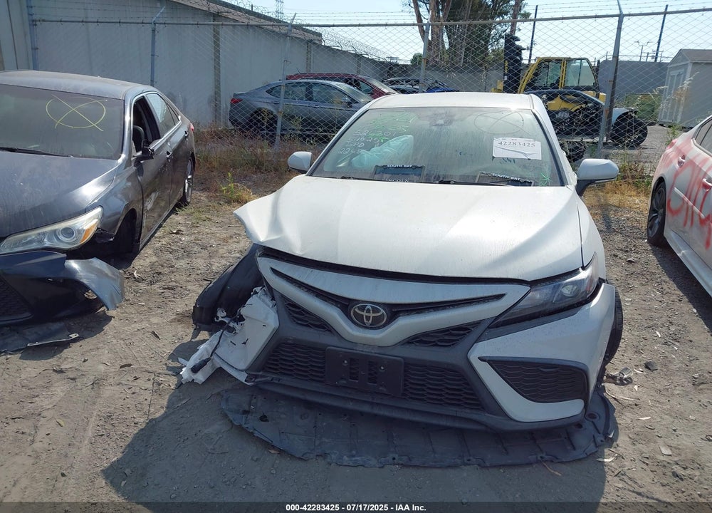 2022 TOYOTA CAMRY VIN: 4T1T11BK8NU072395