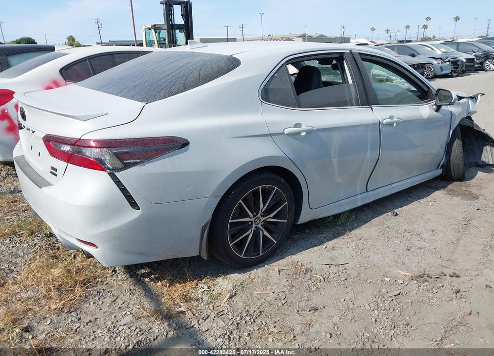 2022 TOYOTA CAMRY VIN: 4T1T11BK8NU072395
