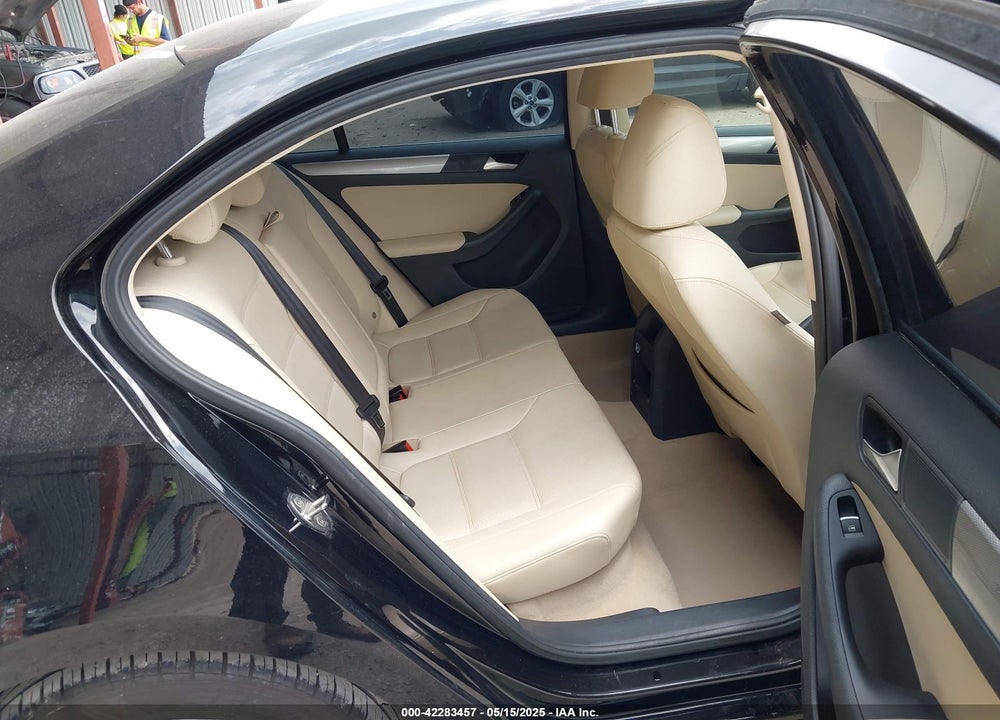 2016 VOLKSWAGEN JETTA VIN: 3VWD67AJ5GM310522