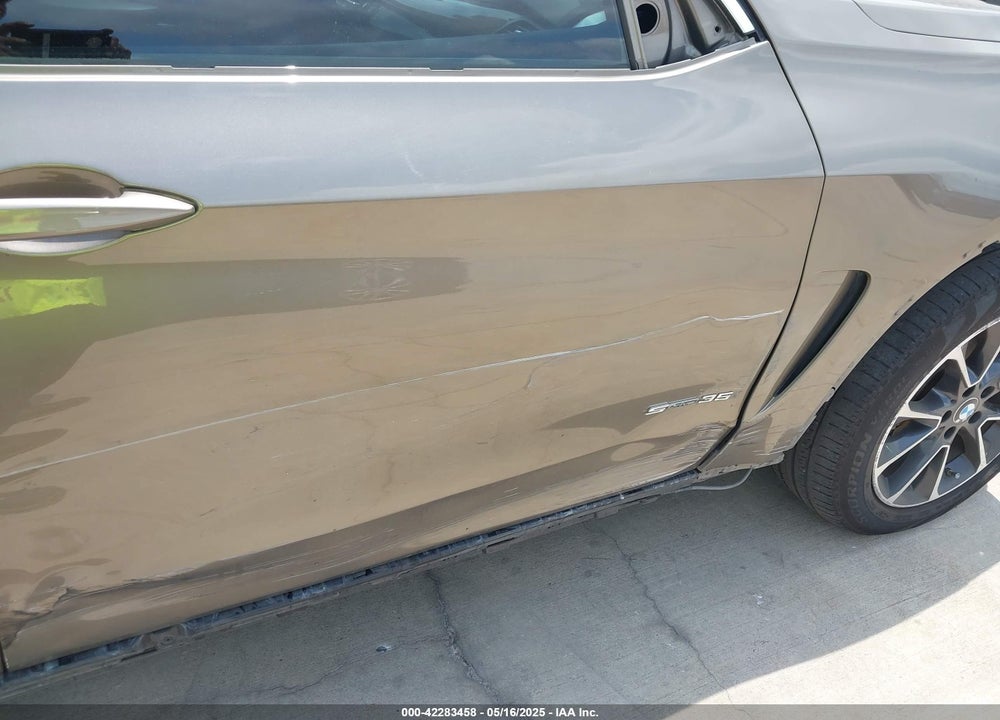 2017 BMW X5 VIN: 5UXKR2C54H0U20033