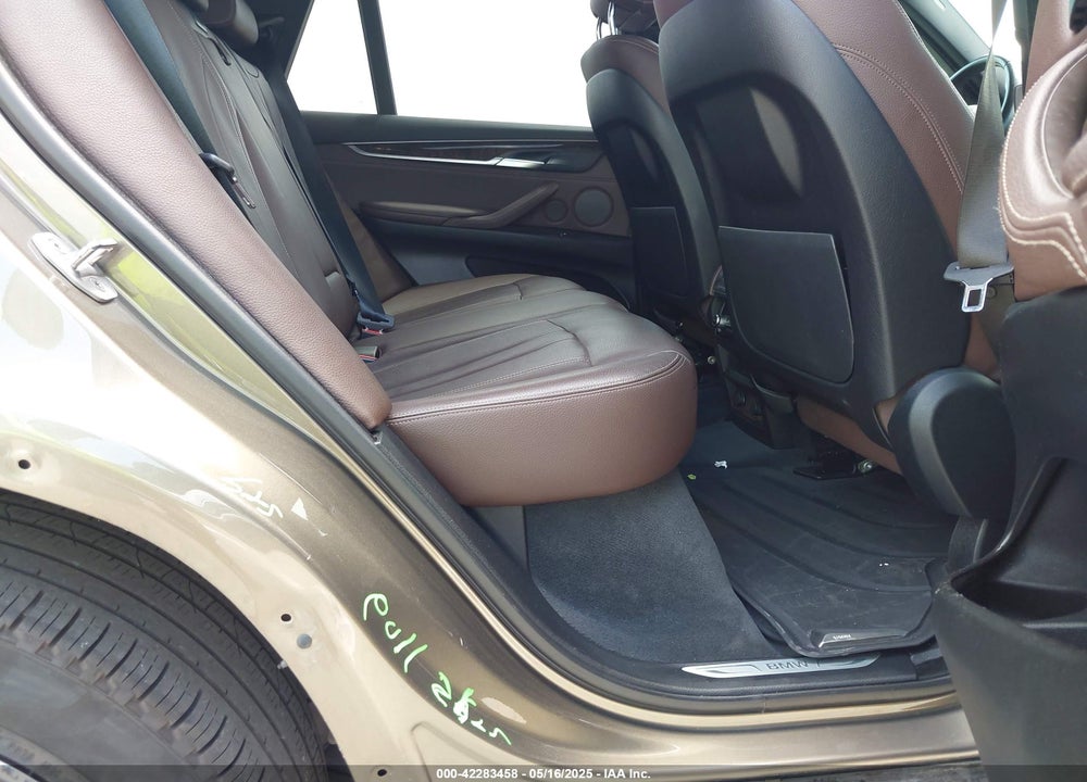 2017 BMW X5 VIN: 5UXKR2C54H0U20033