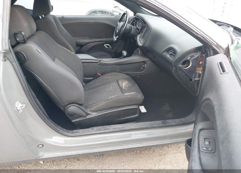 2019 DODGE CHALLENGER SXT VIN: 2C3CDZAG6KH525004