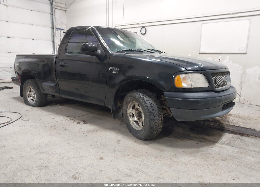2001 FORD F-150 XL/XLT VIN: 2FTRF07W01CA32084