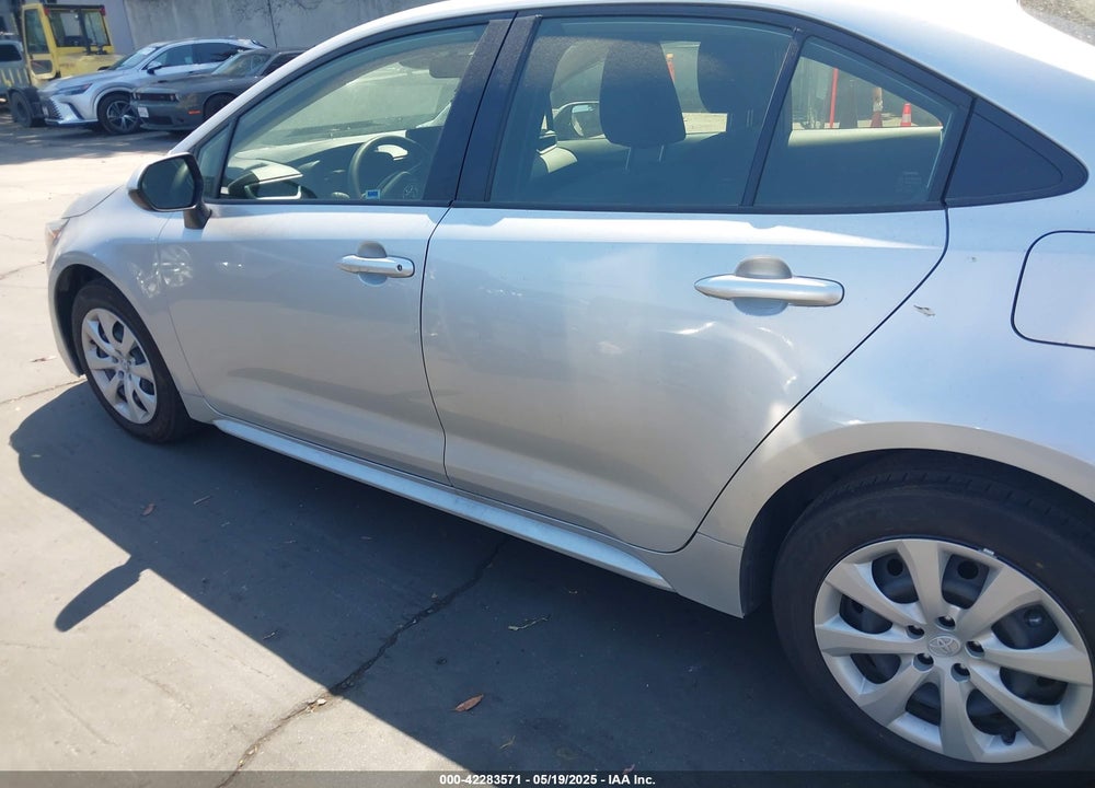 2024 TOYOTA COROLLA VIN: JTDBCMFE8R3054457