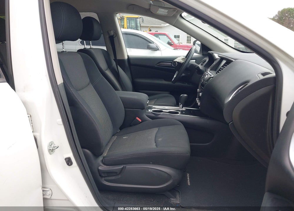 2017 NISSAN PATHFINDER SV VIN: 5N1DR2MN6HC665287
